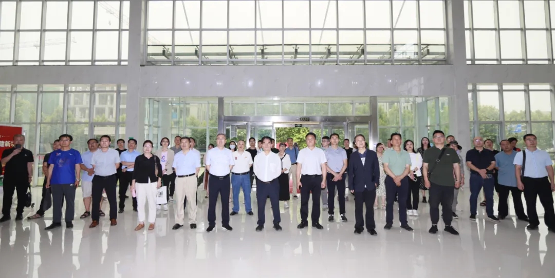 花花牛丨中國人民大學(xué)河南校友會(huì)蒞臨花花牛參觀座談