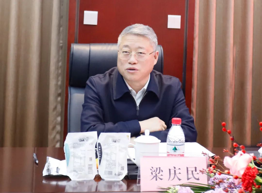 新年開新局 合作促發(fā)展丨佳木斯市委常委、副市長閆志剛一行蒞臨花花牛乳業(yè)集團及佳田企業(yè)考察座談