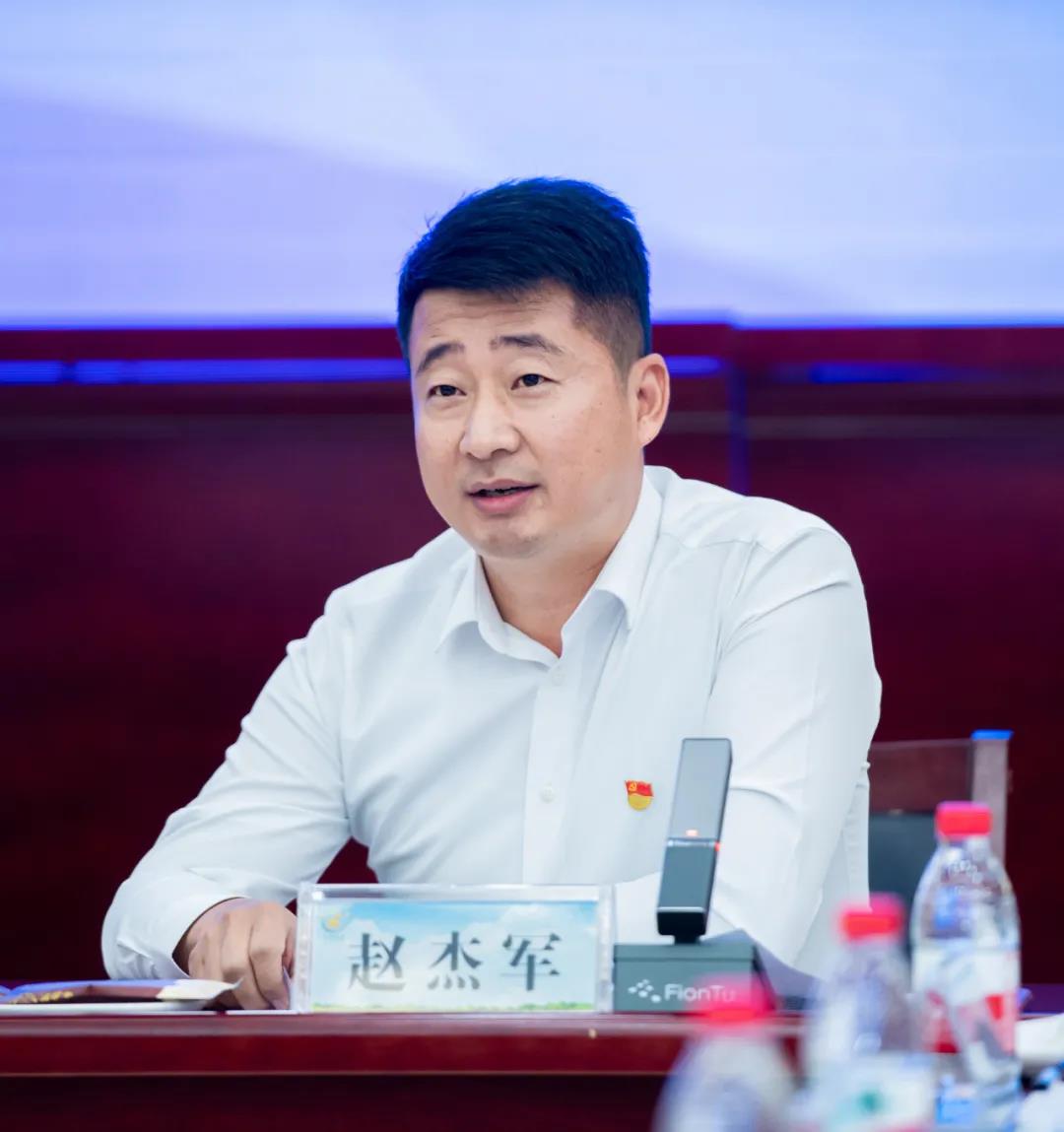 花花牛| 蘭考縣人民政府與蒙牛、花花牛達成戰(zhàn)略合作 助力河南奶業(yè)高質(zhì)量發(fā)展