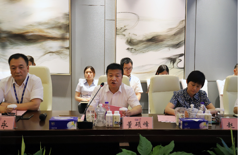 河南首家！花花牛乳業(yè)集團(tuán)通過(guò)優(yōu)質(zhì)乳工程驗(yàn)收