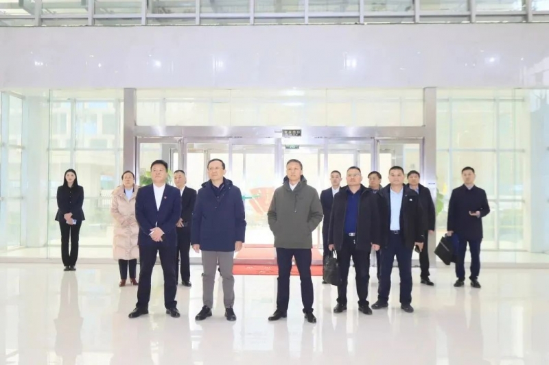 省政府國資委黨委書記、主任李濤一行到花花牛乳業(yè)集團(tuán)調(diào)研