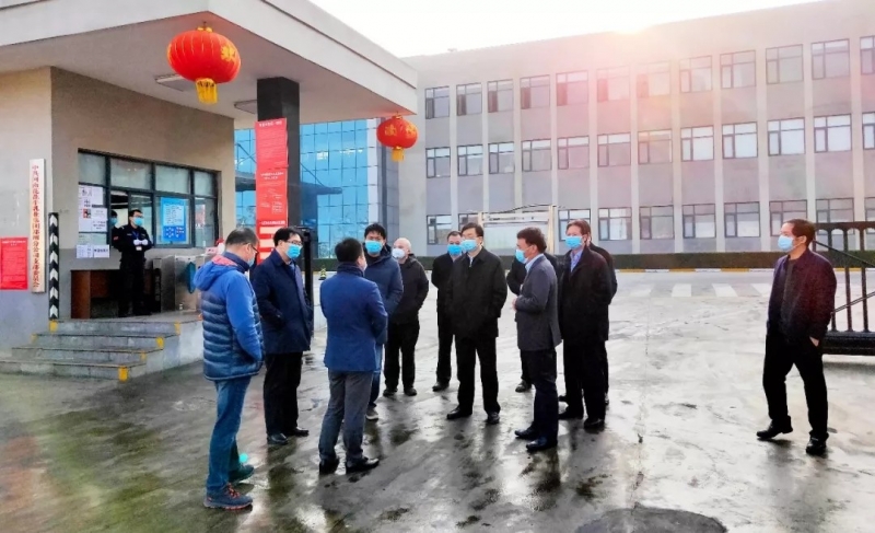 全面復(fù)工 確?！翱挂摺逼陂g百姓所需