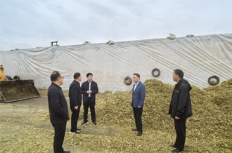 聚焦主業(yè)守底線 凝心聚力促發(fā)展——駐河南農(nóng)投集團紀檢監(jiān)察組組長魯照印一行節(jié)后赴河南瑞亞牧場調(diào)研指導(dǎo)工作